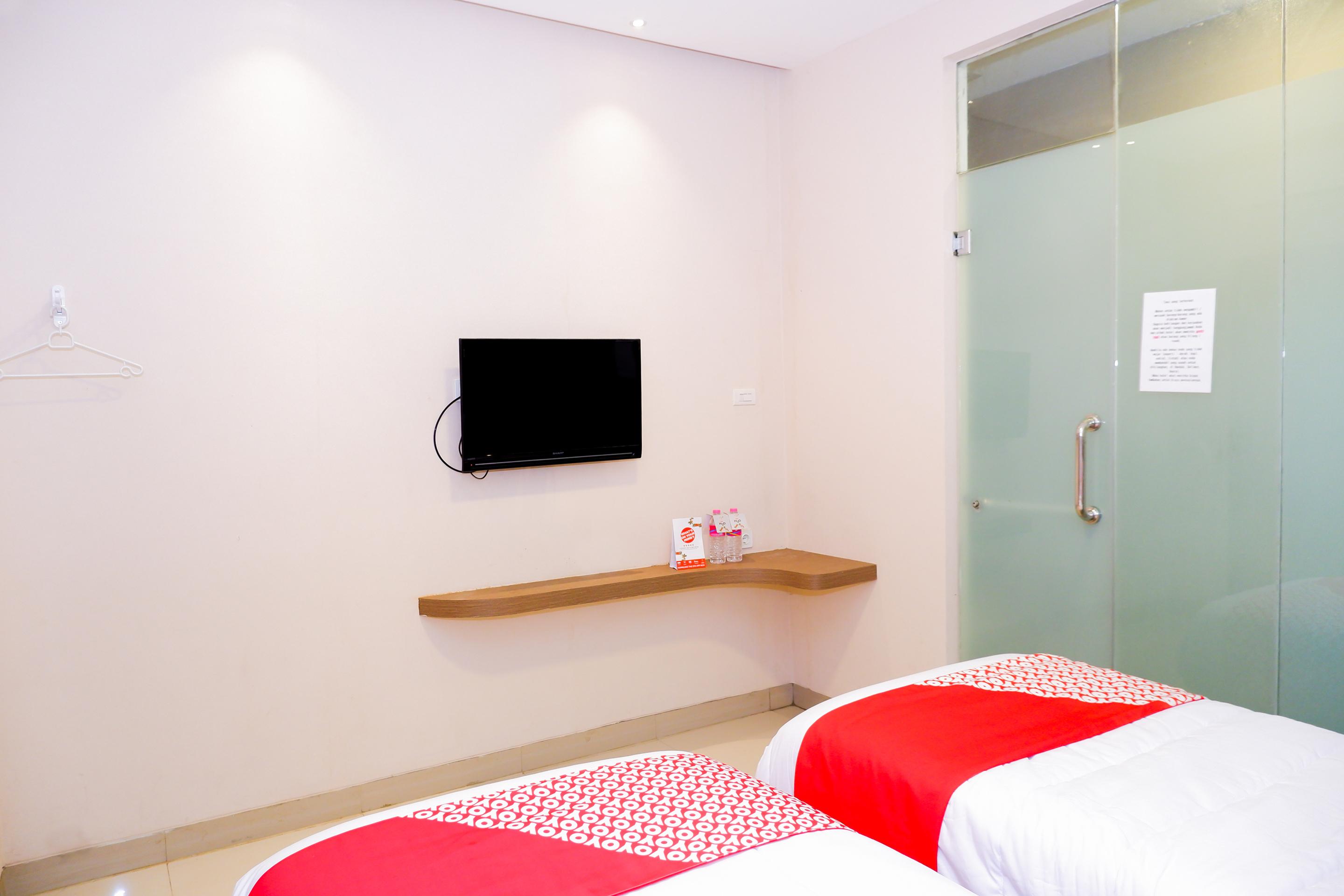 Hotel Oyo 379 Grand Mundu Semarang Exteriér fotografie
